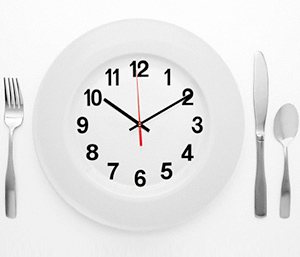 چه غذایی را چه ساعتی بخورید؟